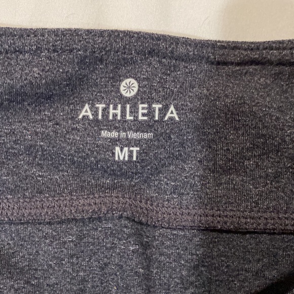 Woman’s pants - Picture 2 of 2